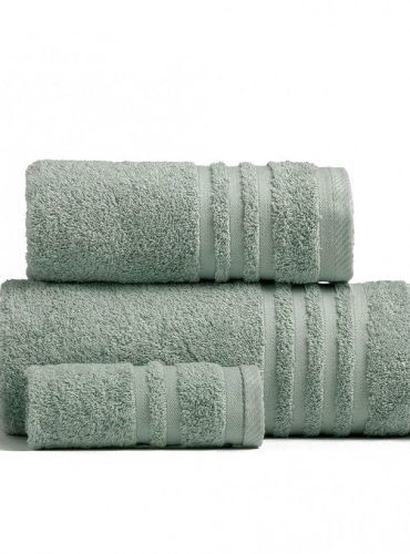 Λευκά-ειδη-μπάνιο-πετσέτες-μπουρνούζια-πετσέτες-πατάκια-κουρτίνες-μπάνιου-elite-carpets-and-more